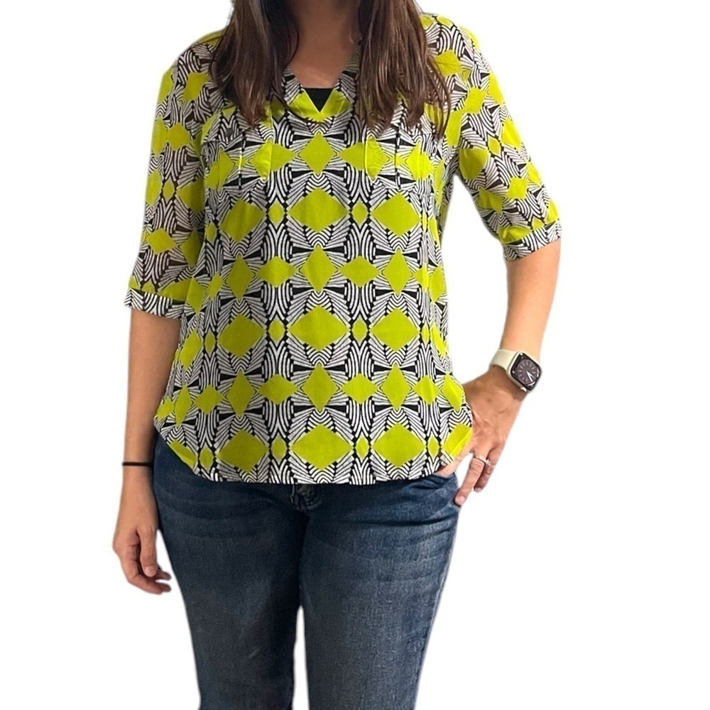 Two by Vince Camuto shirt size S